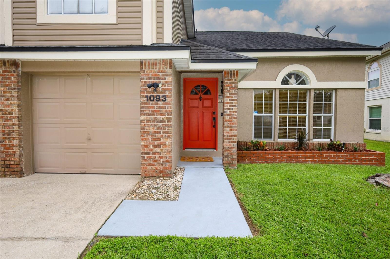 1093 KELLY CREEK CIR — photo 3