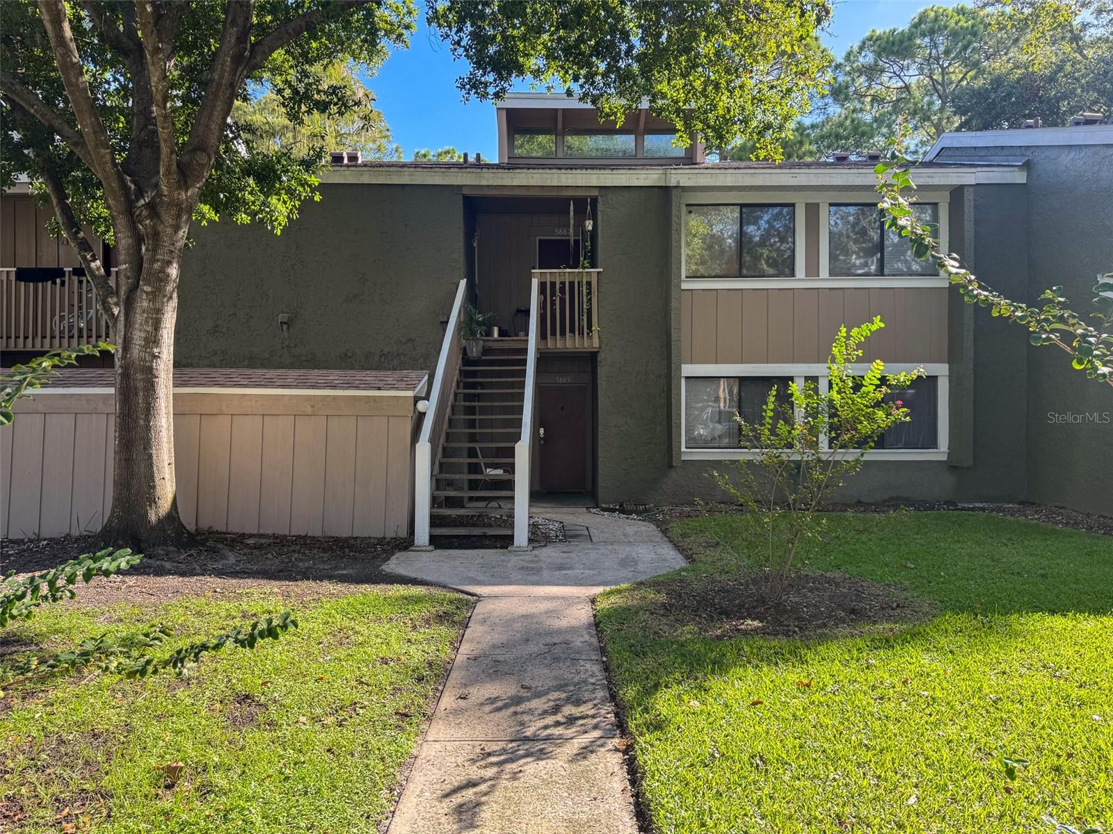 5885 WINDHOVER DR #4E