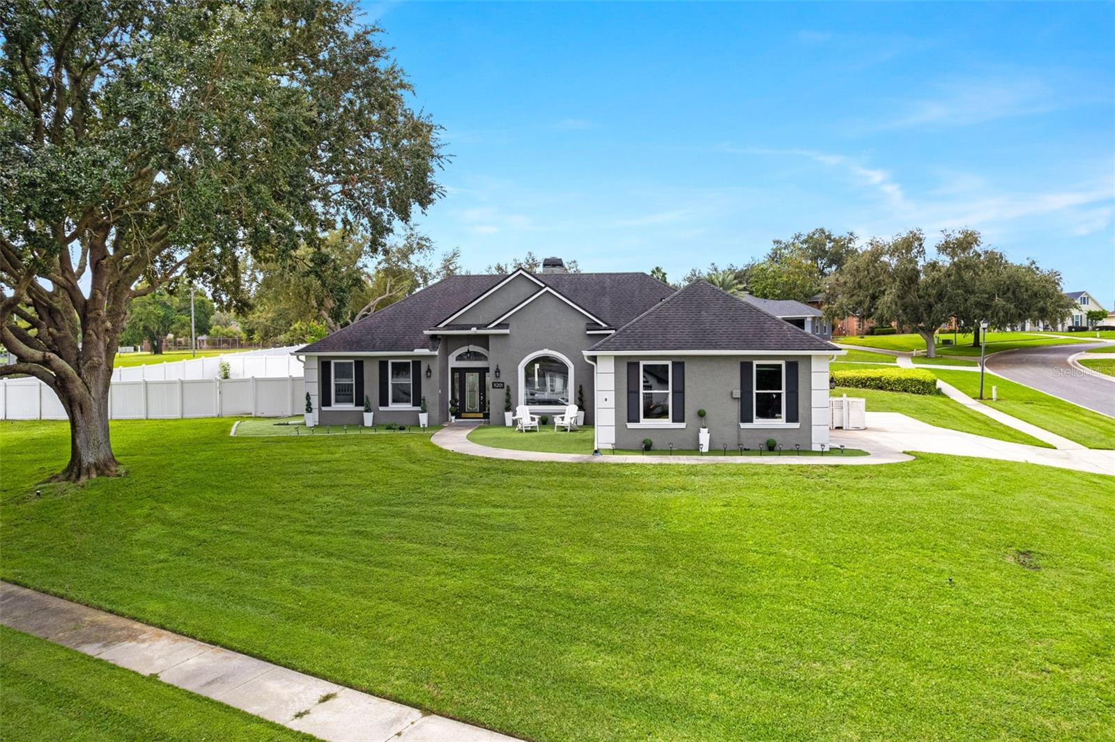 11201 LAKE KATHERINE CIR