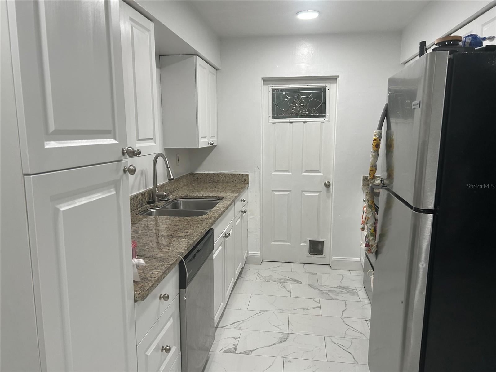 5918 SWOFFIELD DR — photo 2