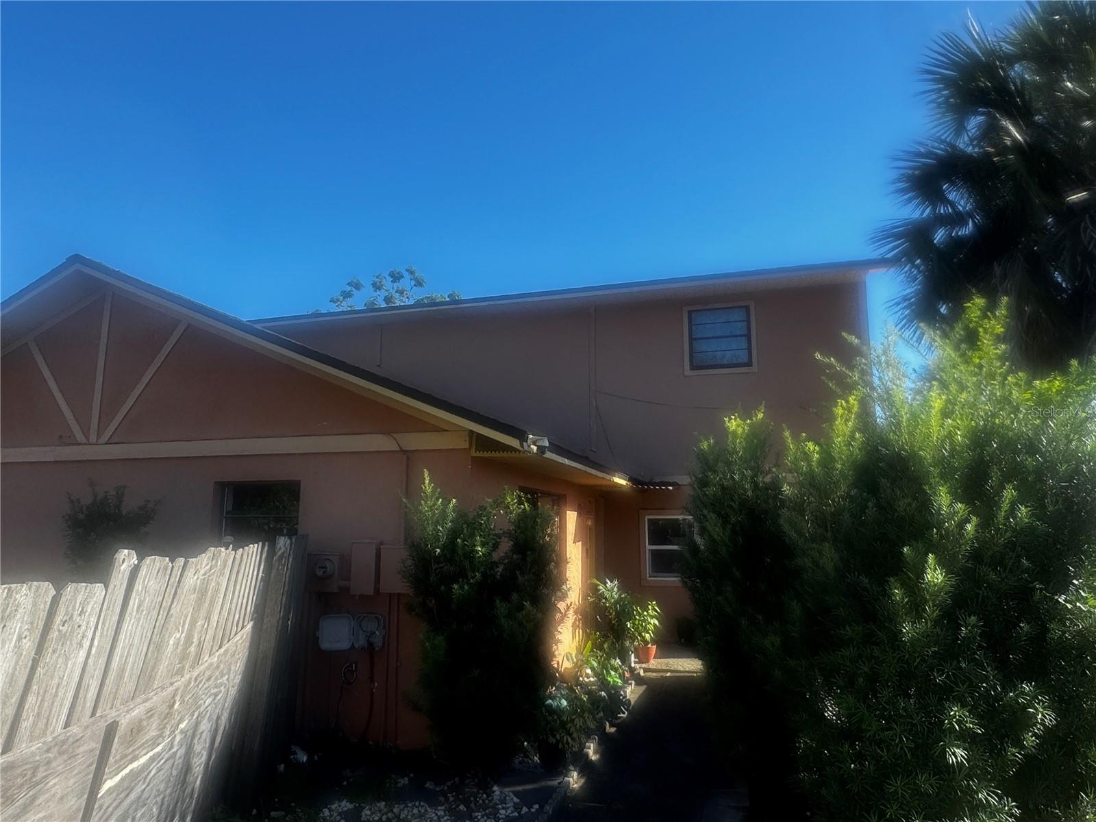 5300 FERNHILL CT — photo 2