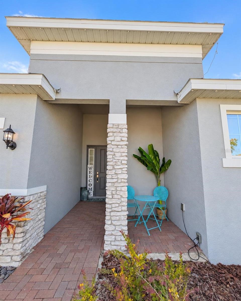 2913 BLUESTEM LN