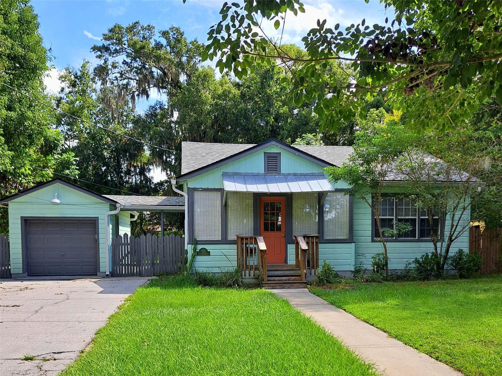 533 LAKE COMO CIR
