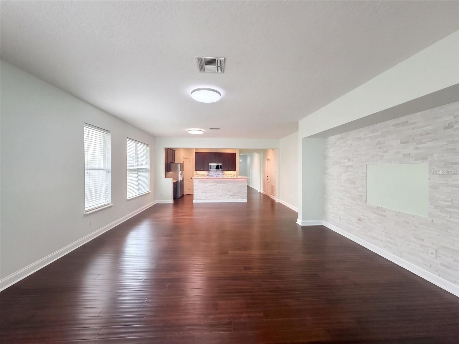 7271 LONDALE BLVD — photo 3