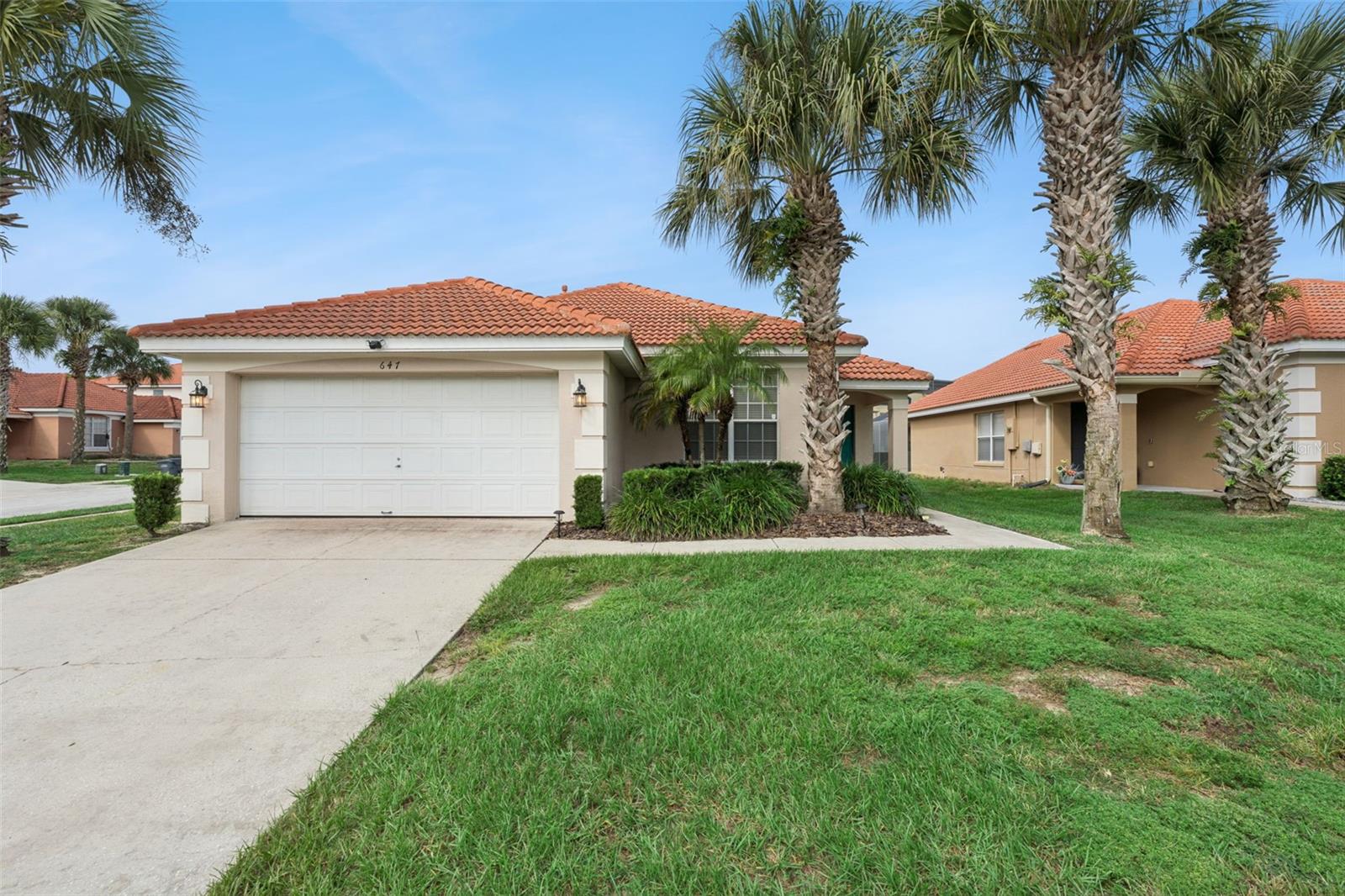 647 PALOMA DR — photo 2
