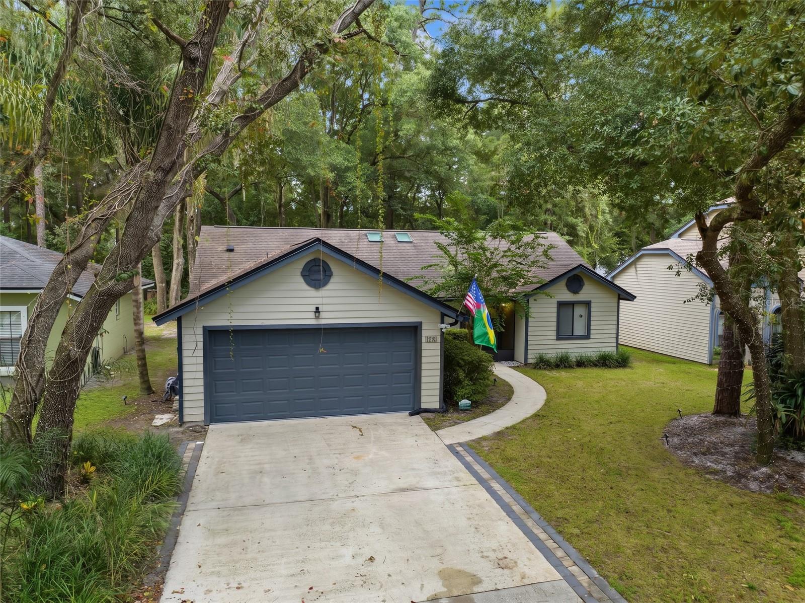 893 E TIMBERLAND TRL — photo 2