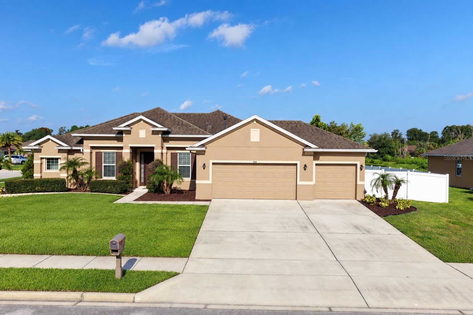 700 ELKHORN FERN LN — photo 2