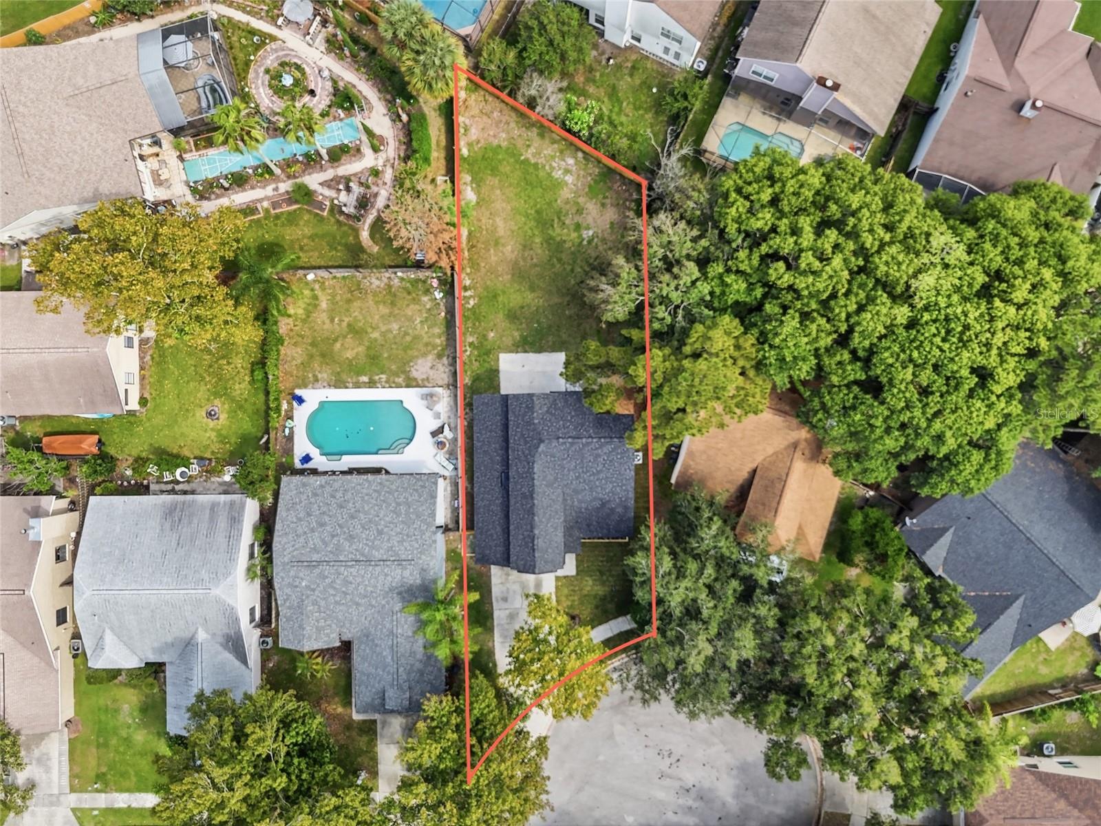 613 CHARING CROSS CT — photo 3