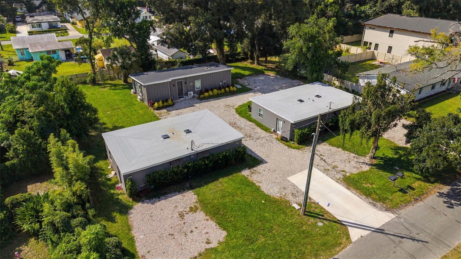 1922 CLOVERLAWN AVE — photo 2