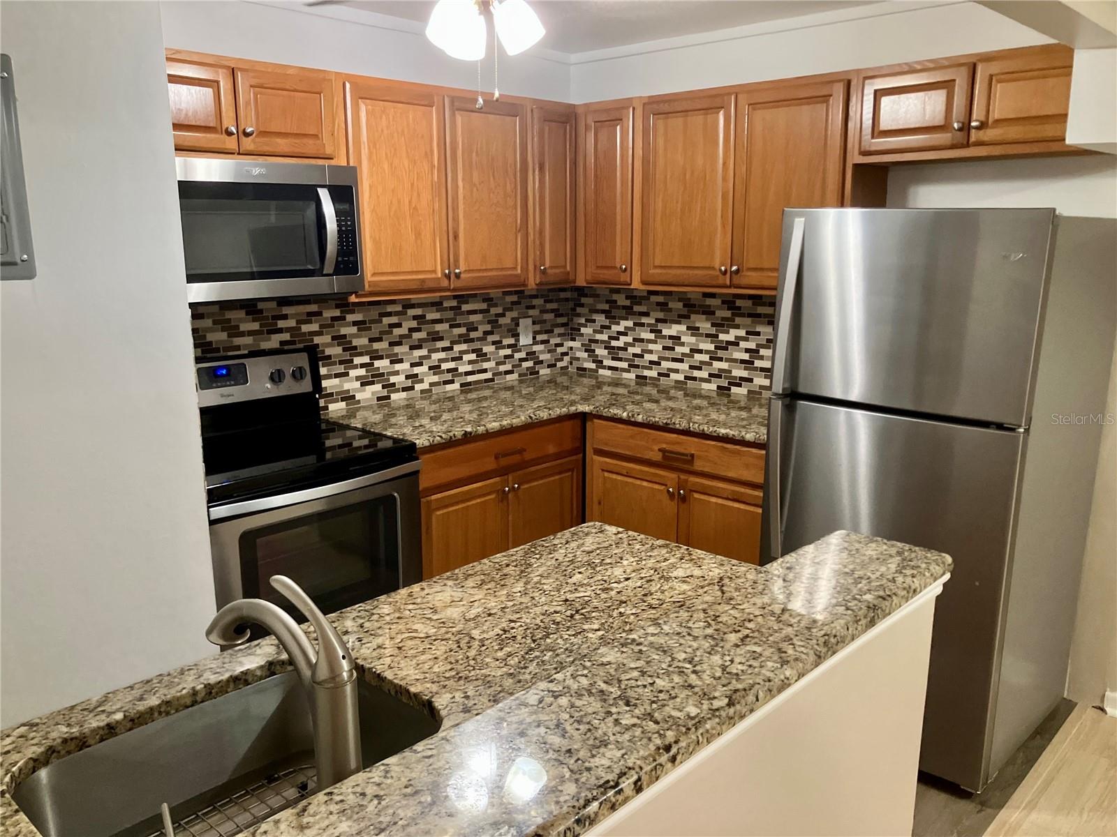 100 SWEETGUM WOODS CT #4A — photo 2