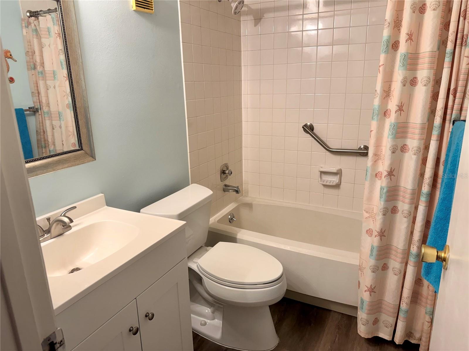 100 SWEETGUM WOODS CT #4A — photo 12