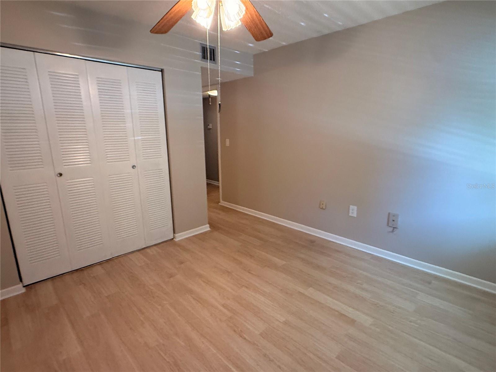 100 SWEETGUM WOODS CT #4A — photo 8