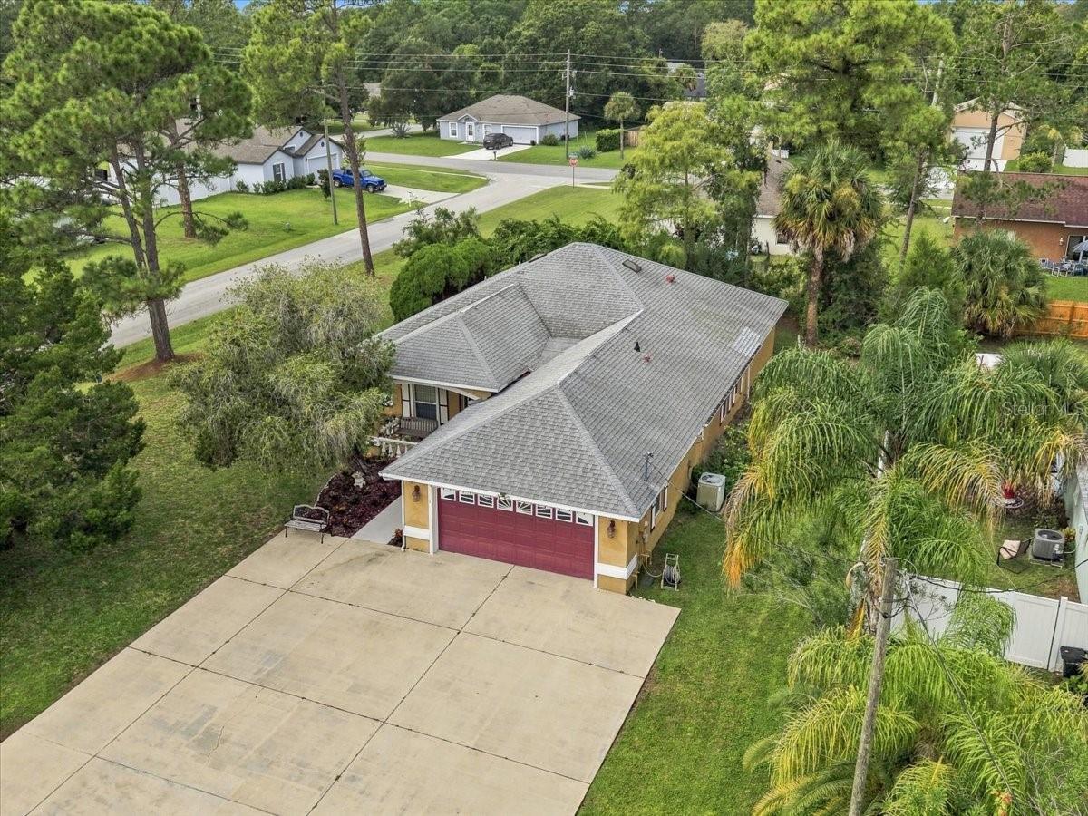 1 PEBBLE WOOD LN