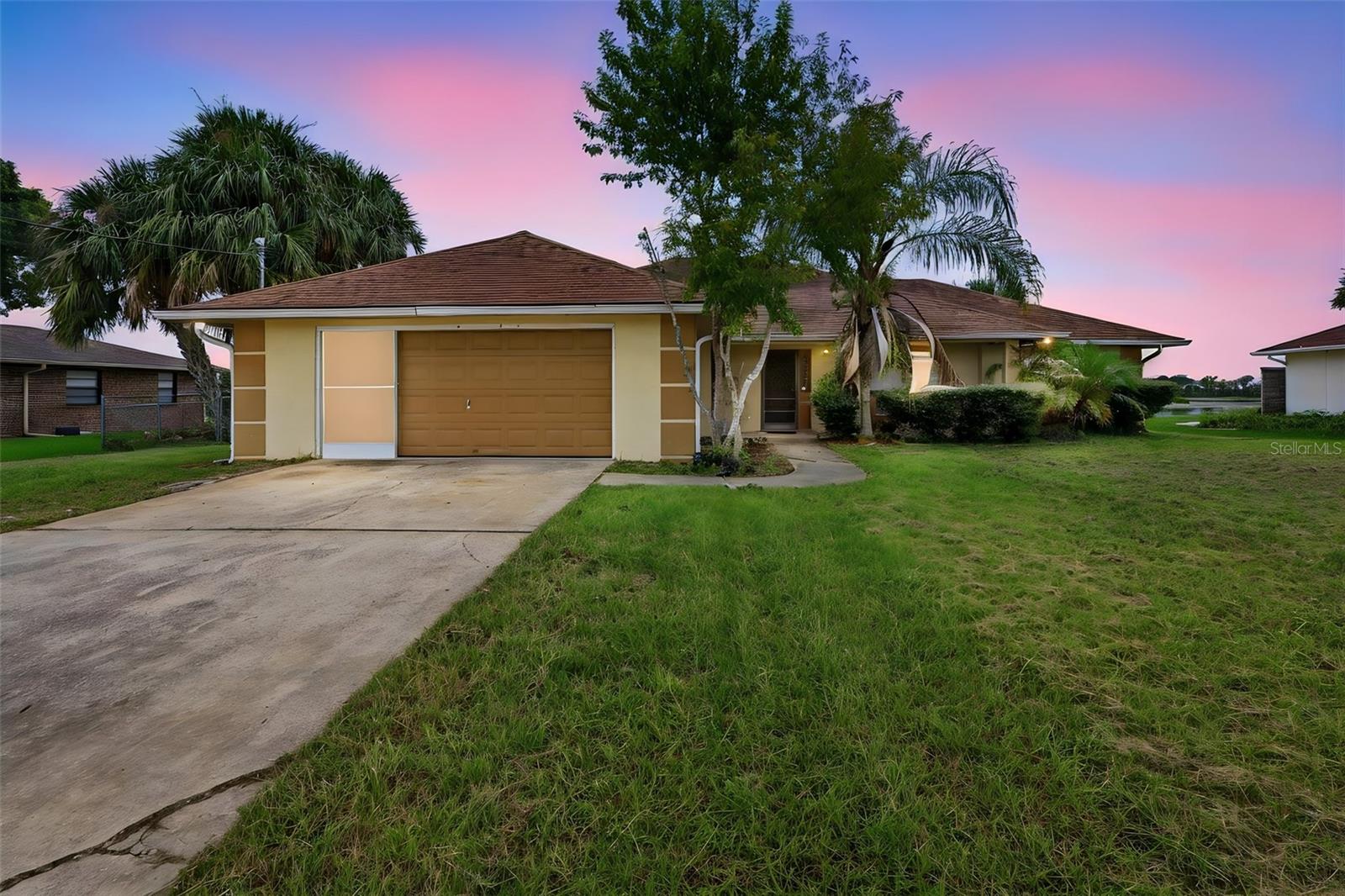 1096 PRESCOTT BLVD