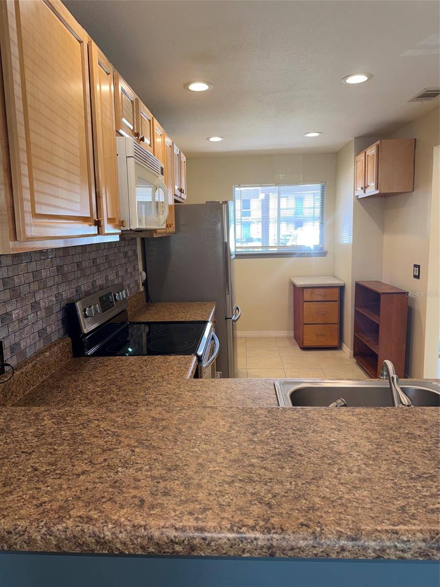 6308 NEWTOWN CIR #8A4 — photo 12