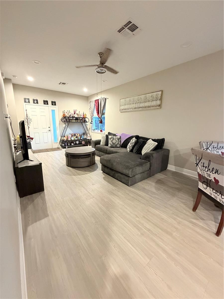 3180 LINCOLN ST — photo 12