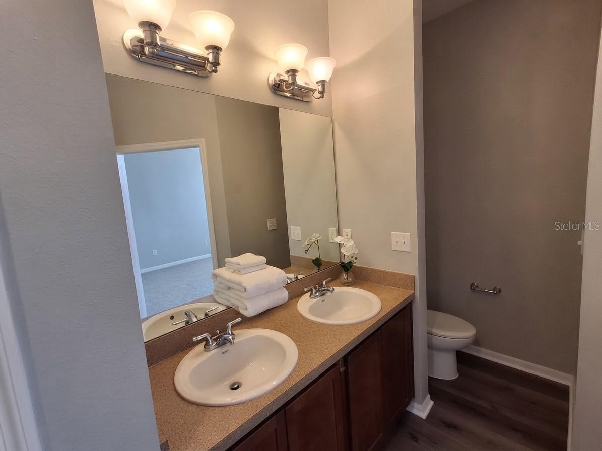 8319 KING BLOSSOM CT — photo 2