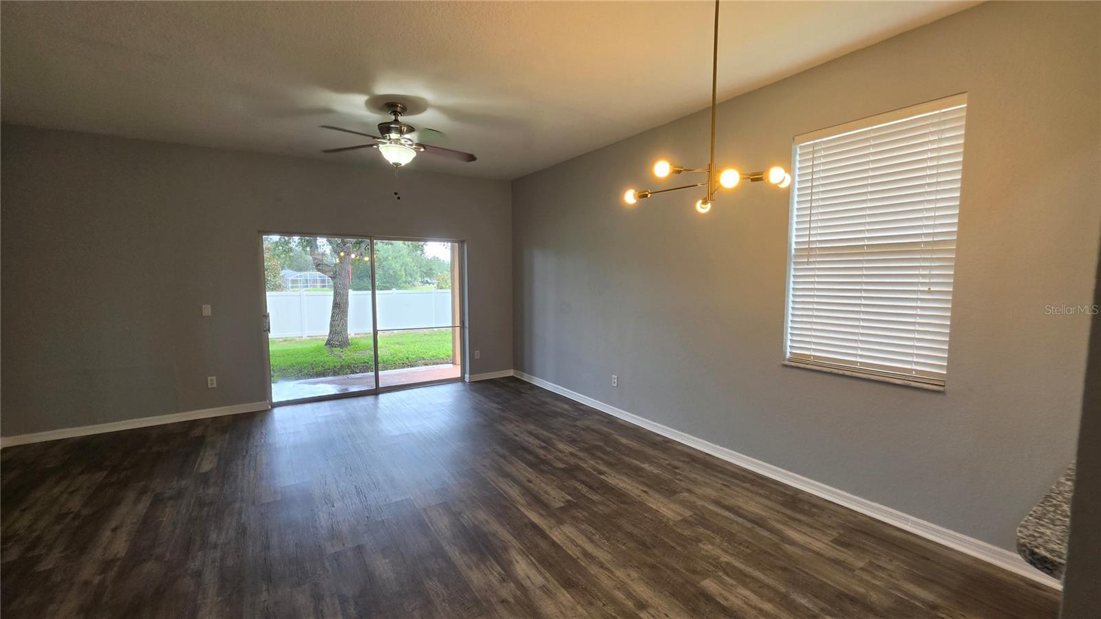 2102 CALABRIA AVE — photo 3