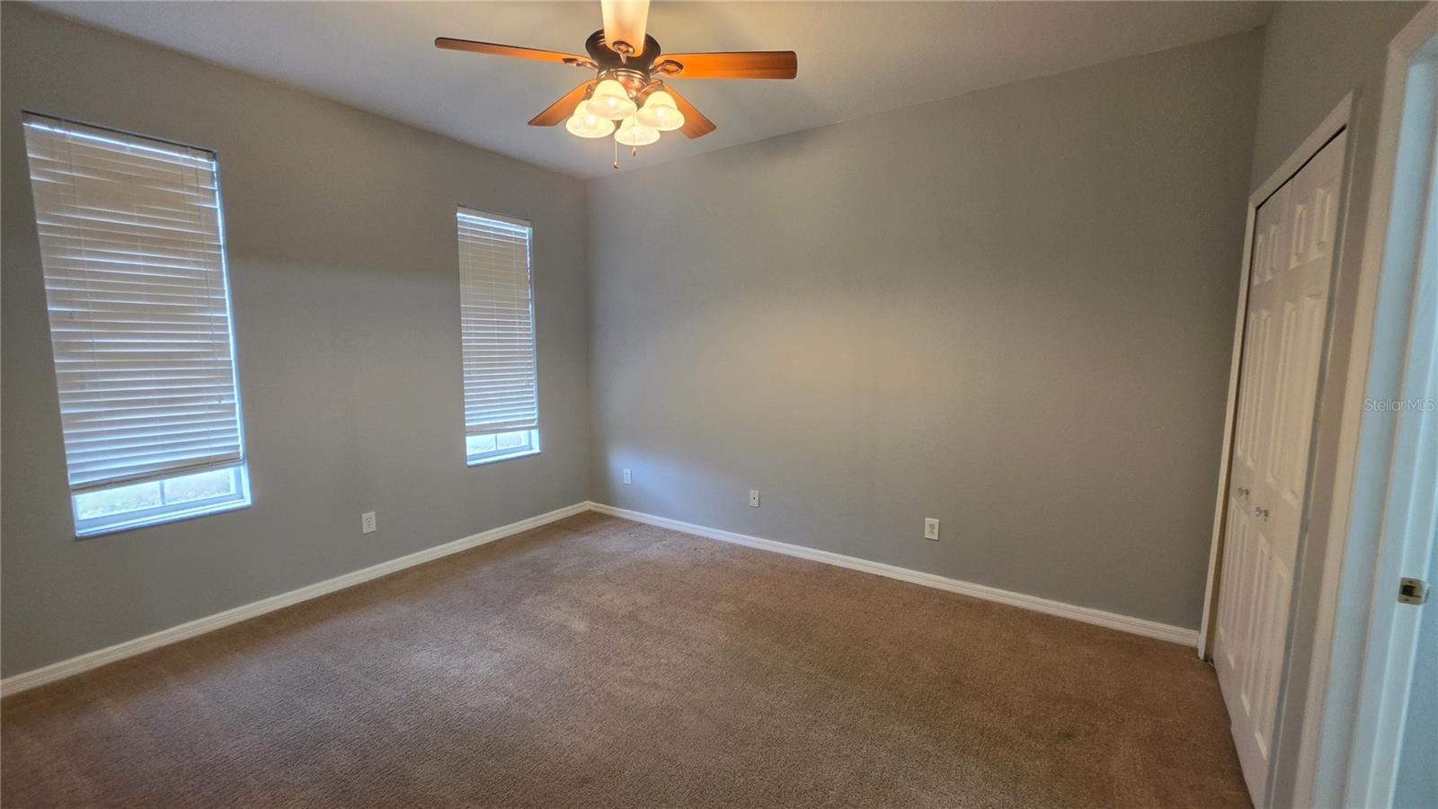 2102 CALABRIA AVE — photo 8