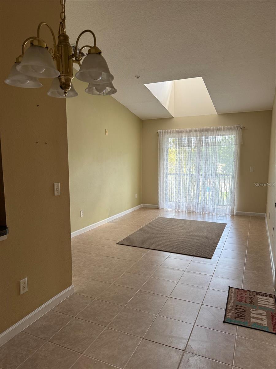 1134 S PINE RIDGE CIR #1134 — photo 5