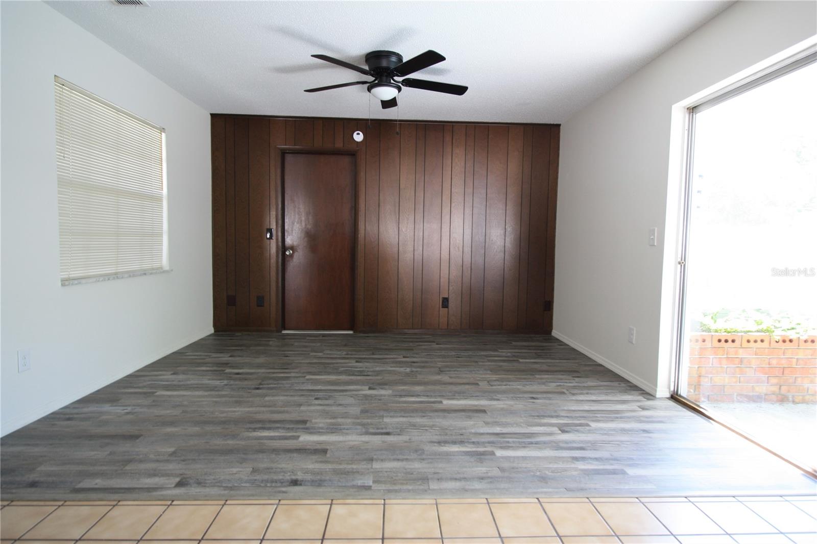 390 LILAC RD — photo 8