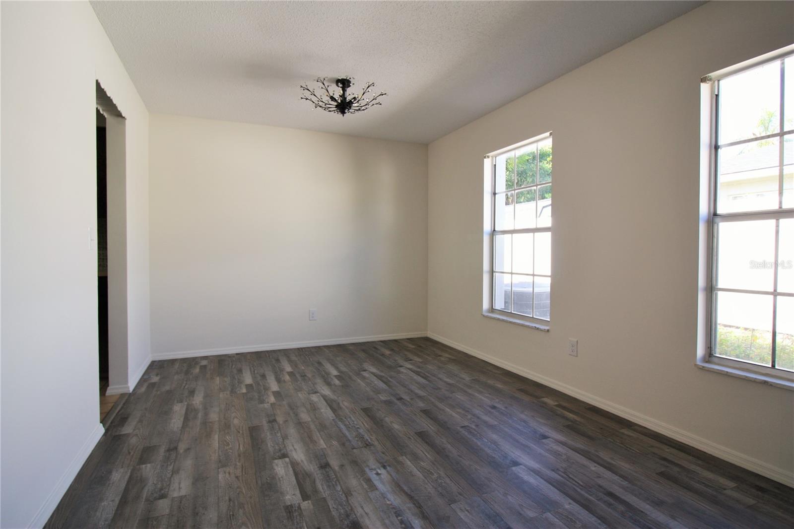 390 LILAC RD — photo 9
