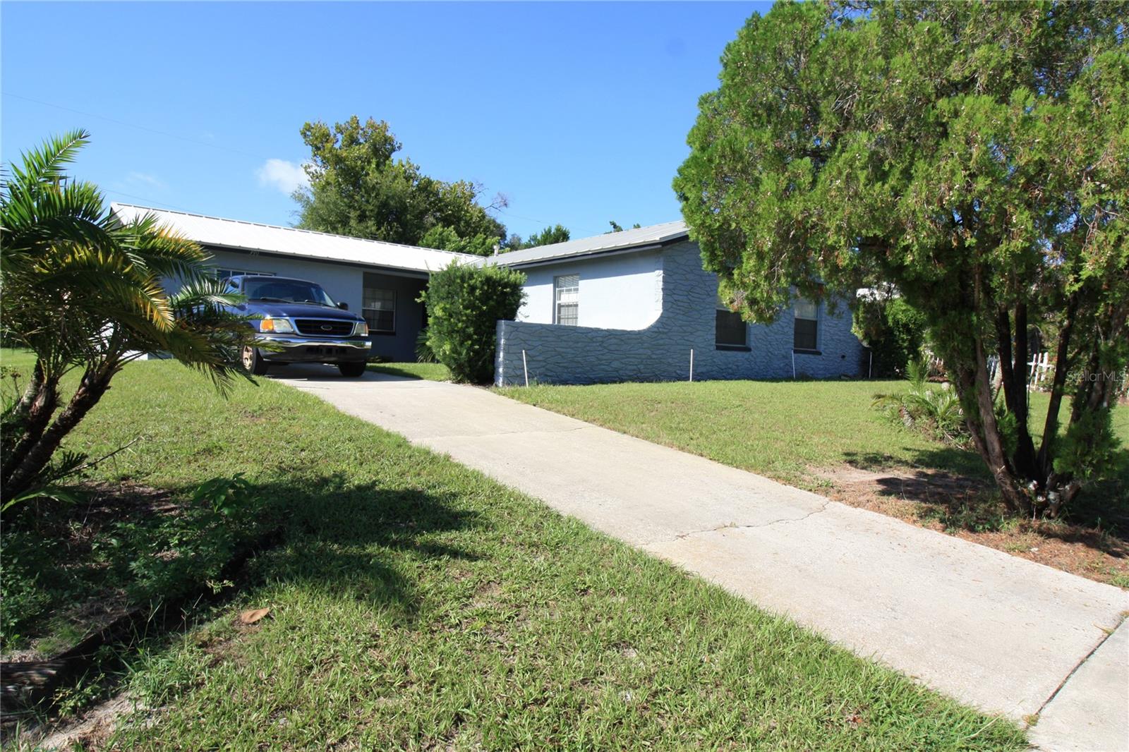 390 LILAC RD