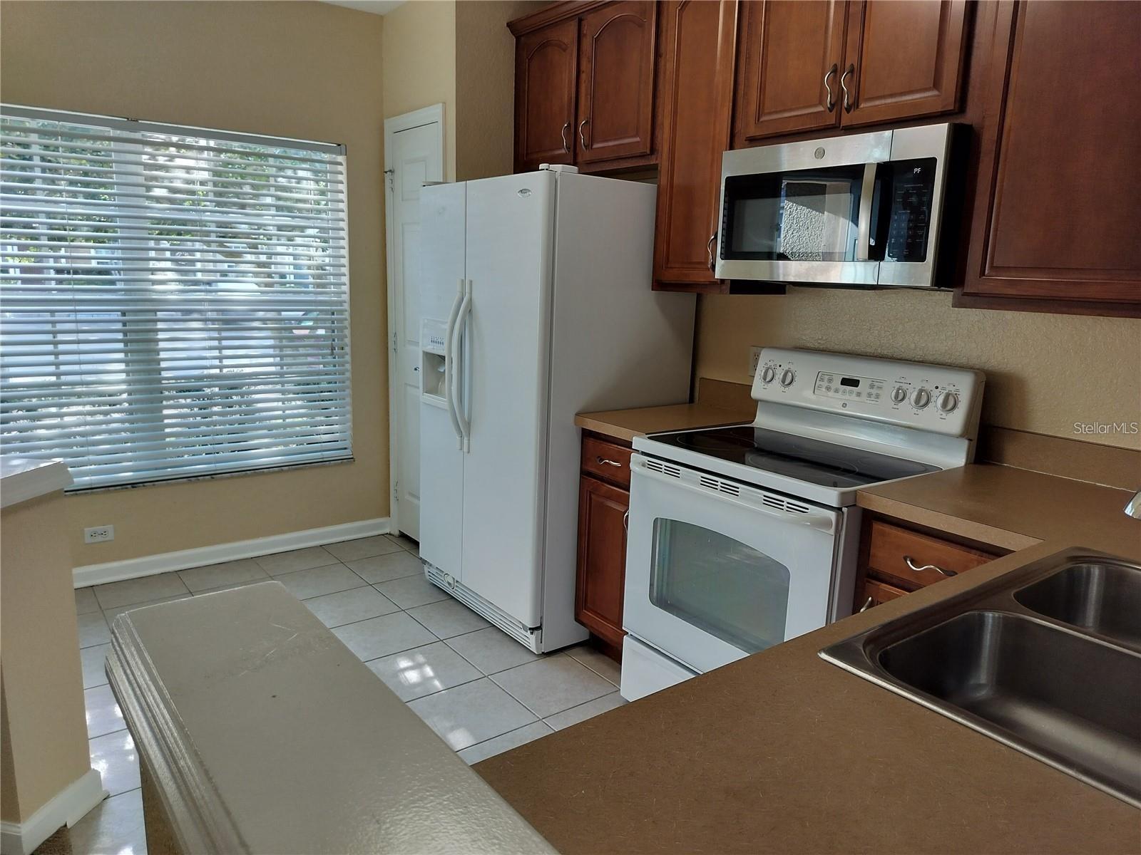 1761 STOCKTON DR — photo 11