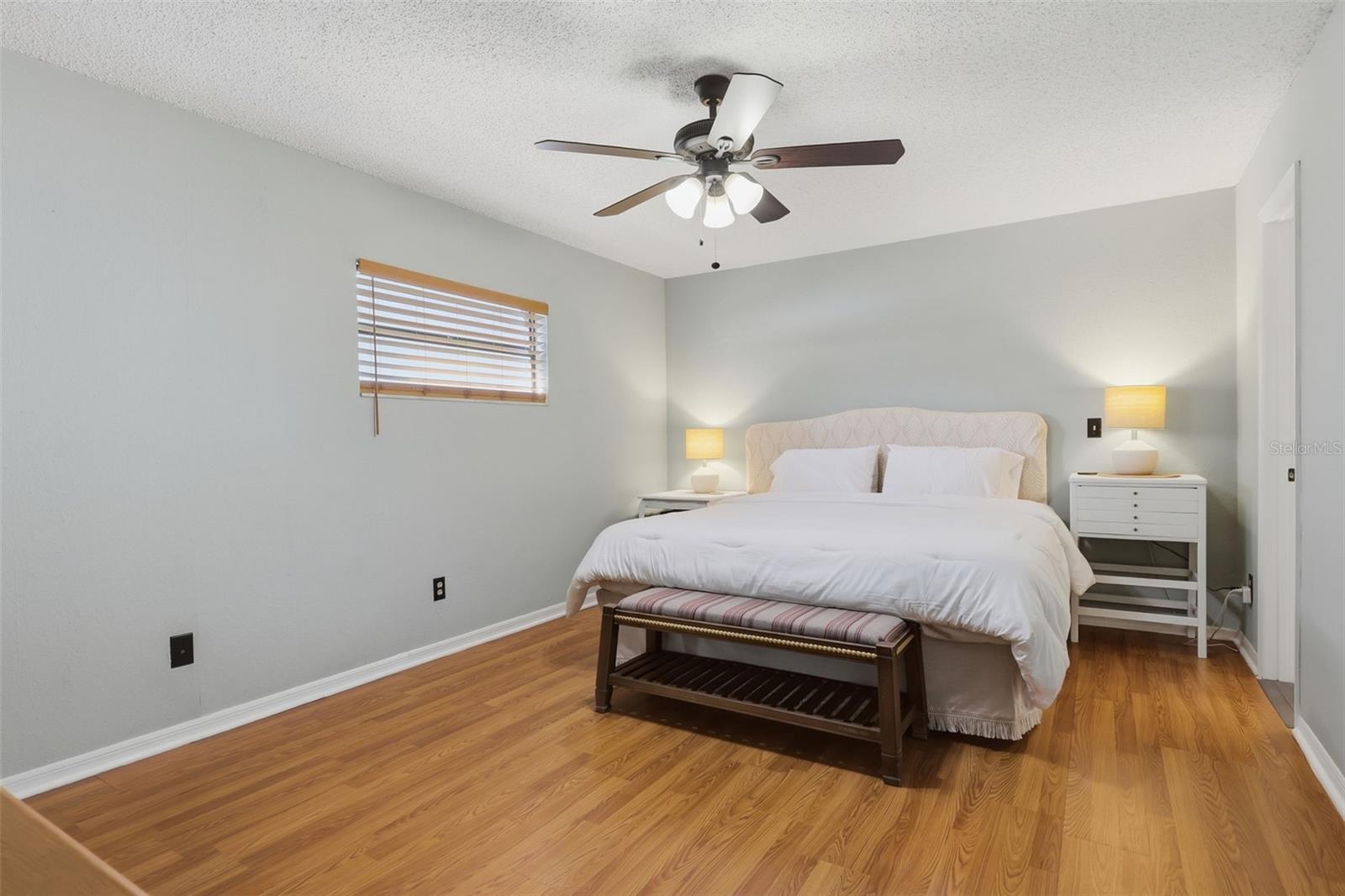 27627 LOIS DR — photo 12