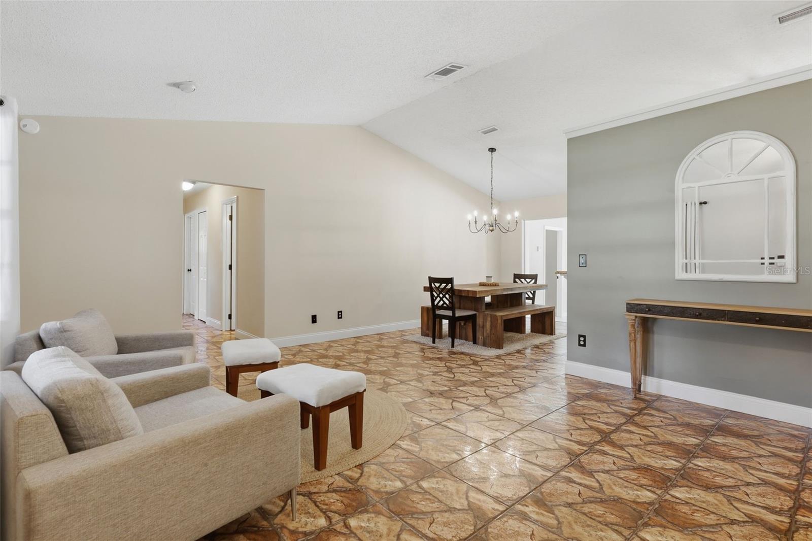 27627 LOIS DR — photo 4