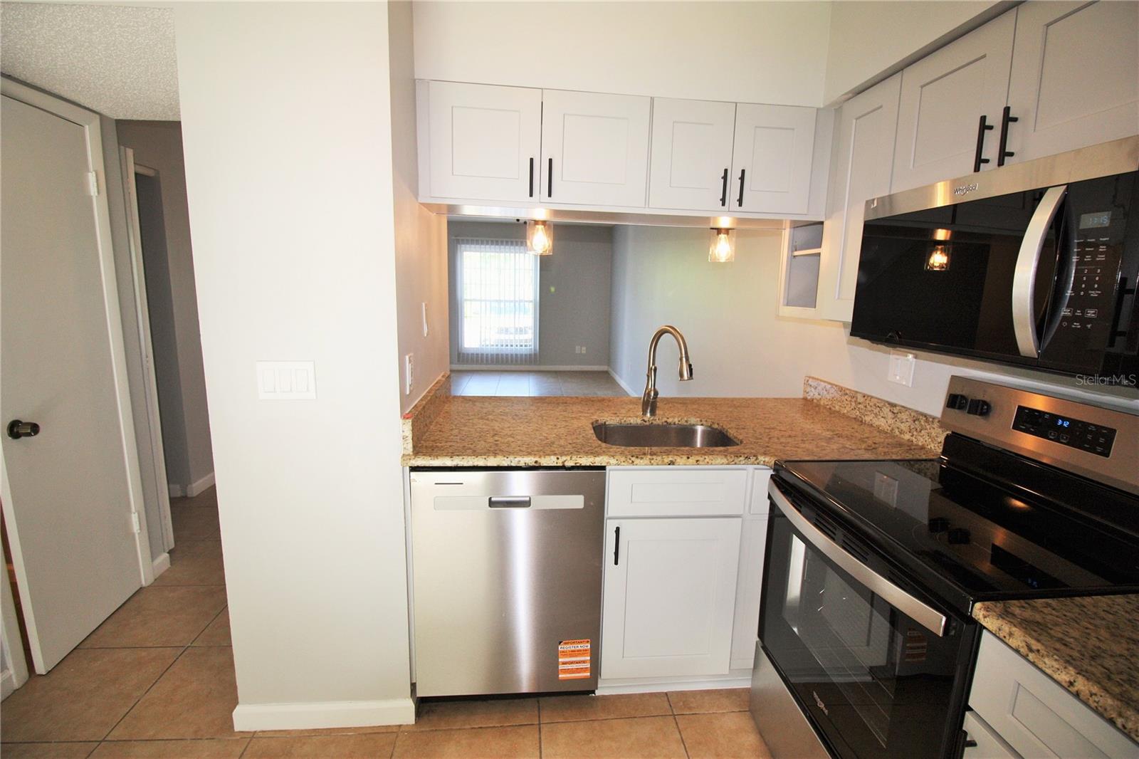 2520 LANCIEN CT #2522 — photo 2