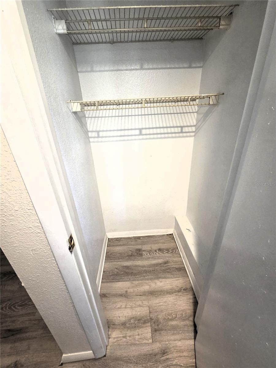 617 W HOWRY AVE — photo 7