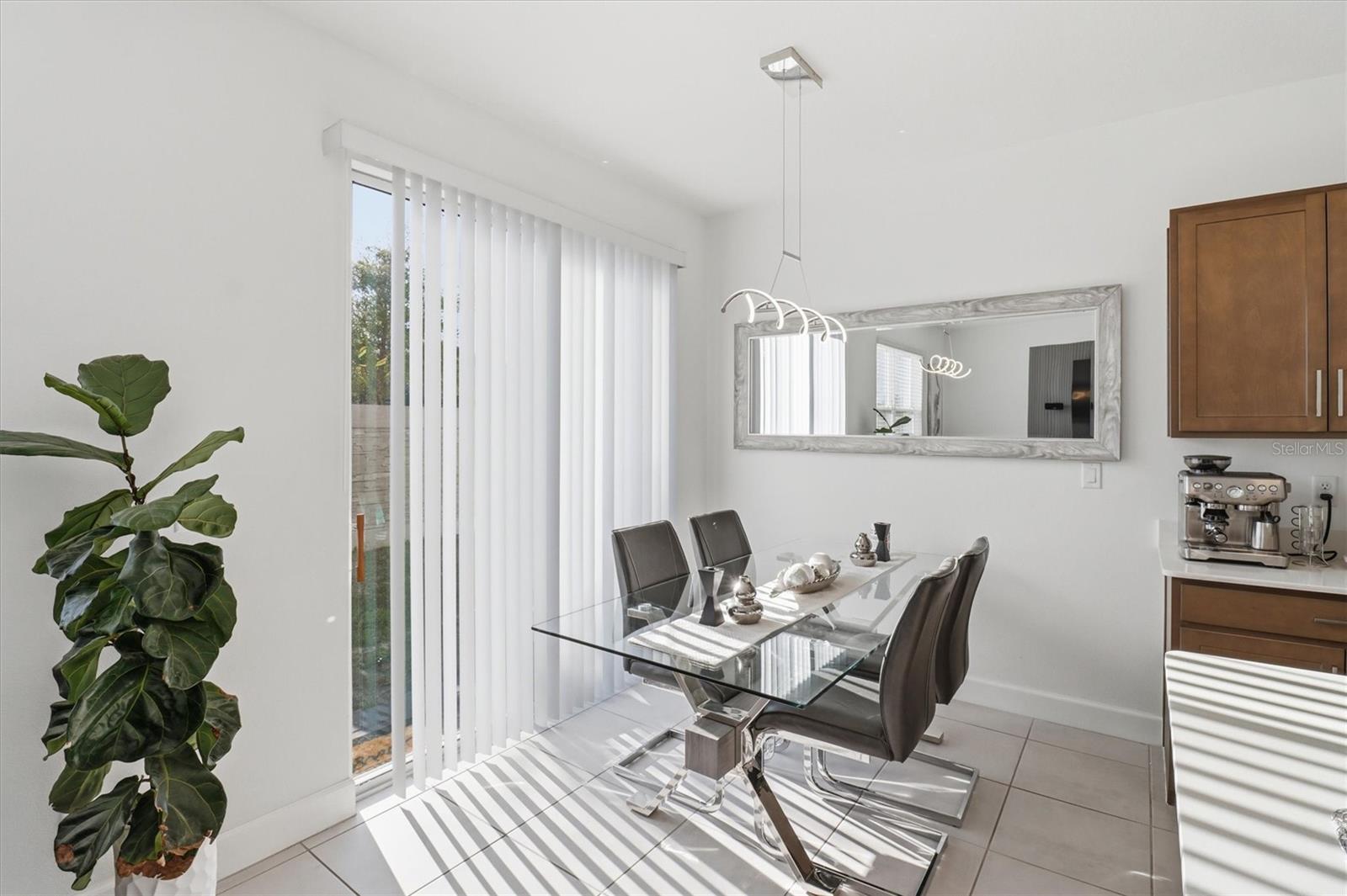 1375 CAPTIVA CV — photo 8
