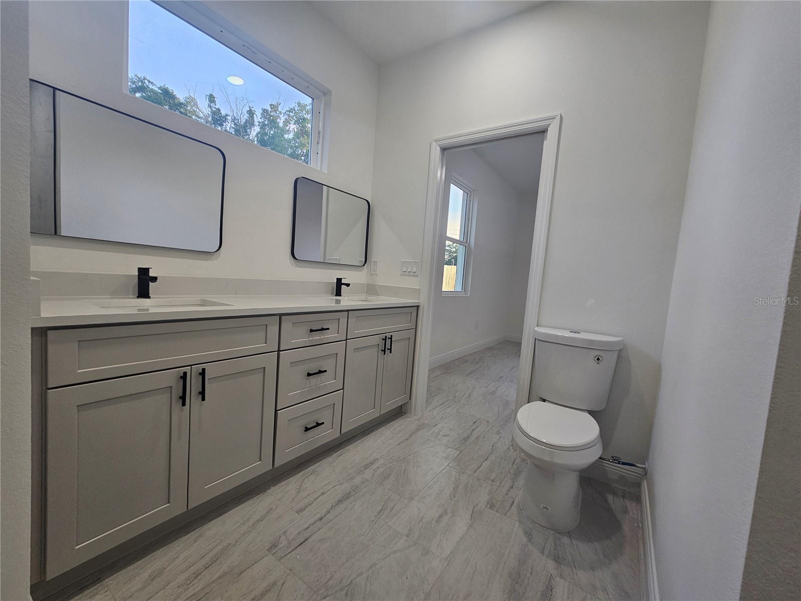 2068 DIXIE AVE — photo 12