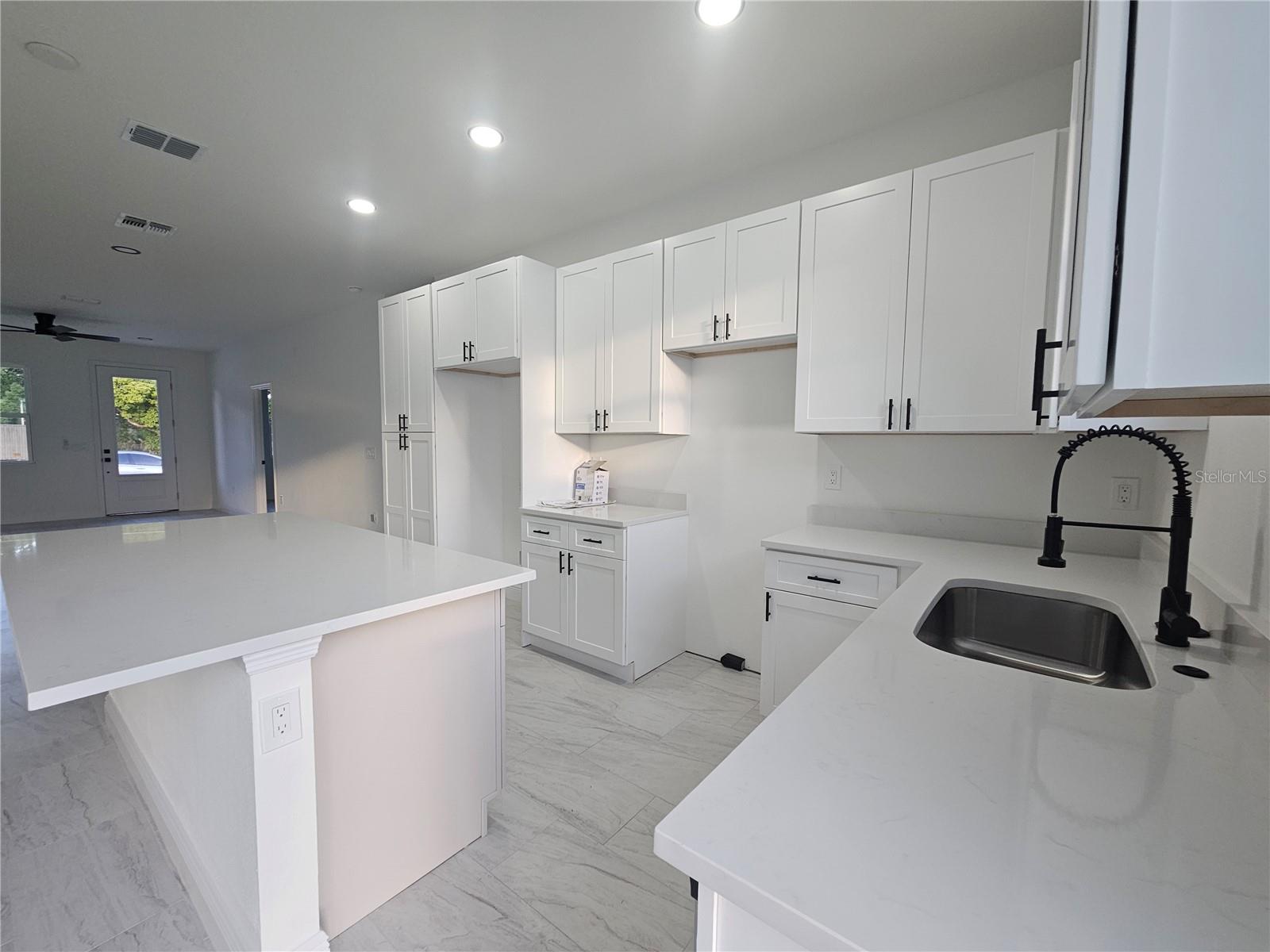 2068 DIXIE AVE — photo 5