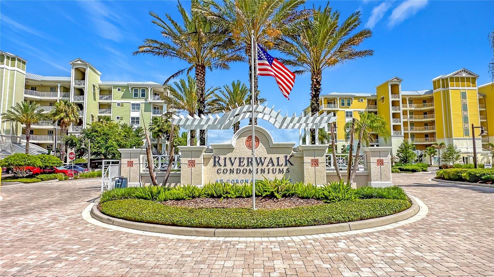 3 RIVERWALK DR #301
