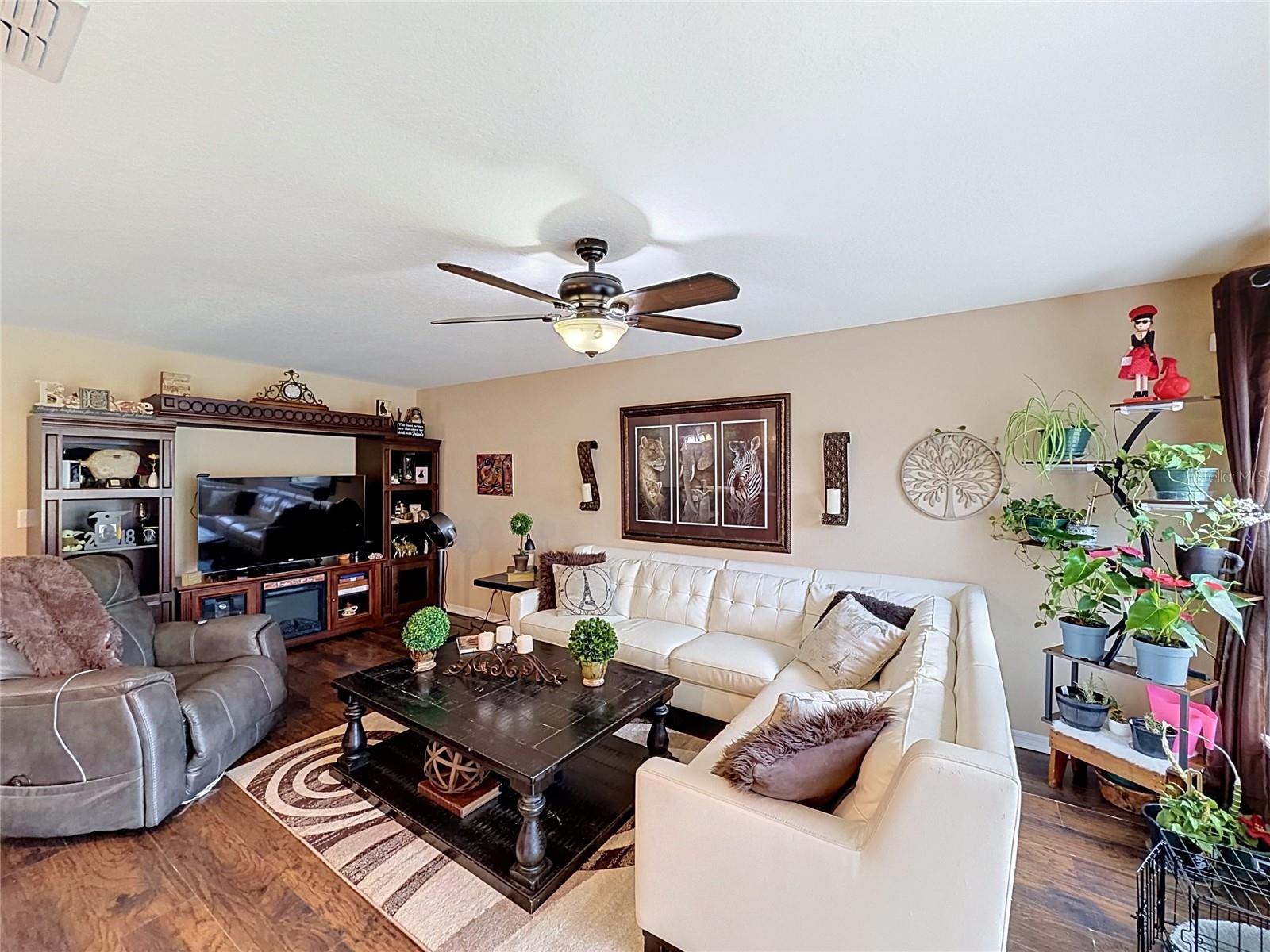 6420 WINDSOR LAKE CIR — photo 3