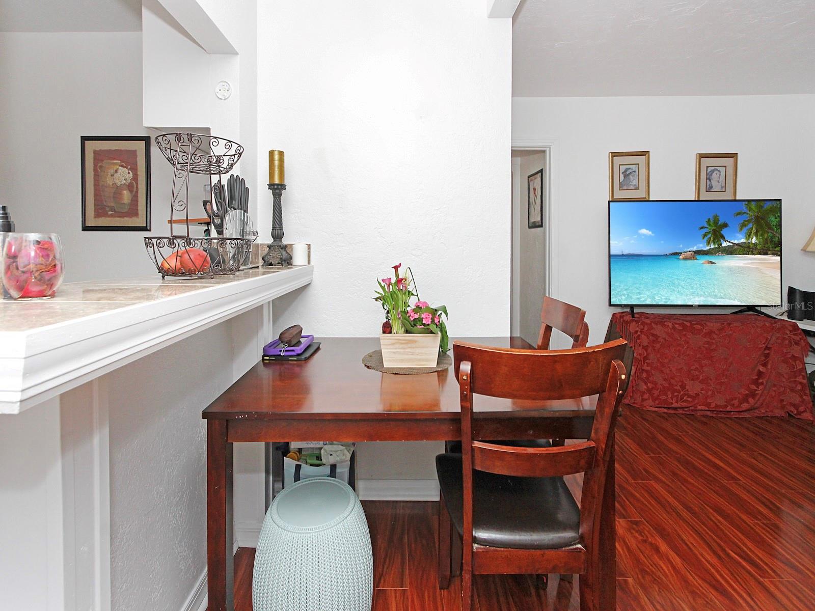 2541 S PALMETTO AVE — photo 8