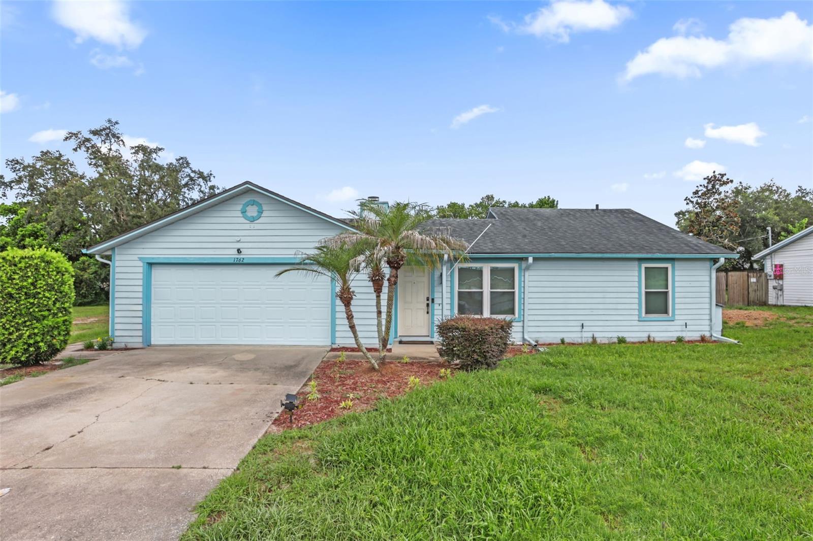 1762 HOWLAND BLVD