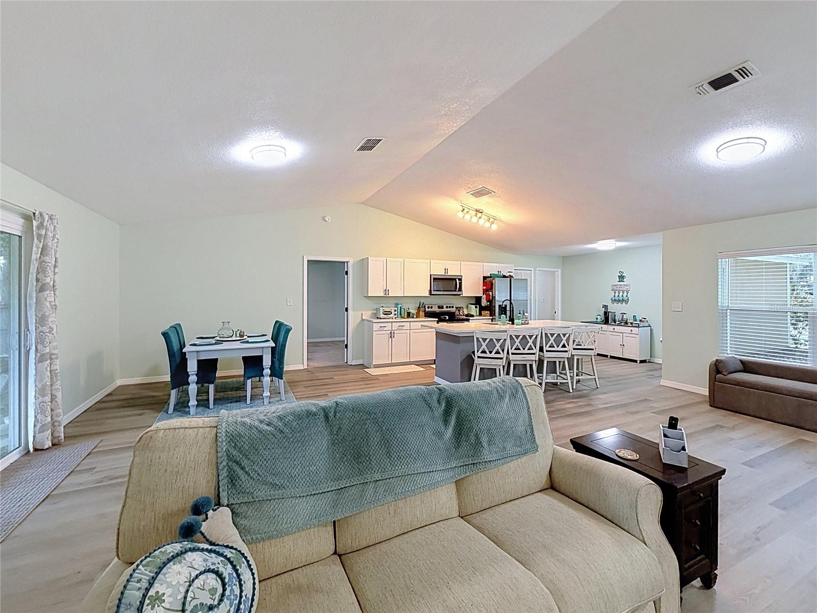 706 OLD CREEK CT — photo 4