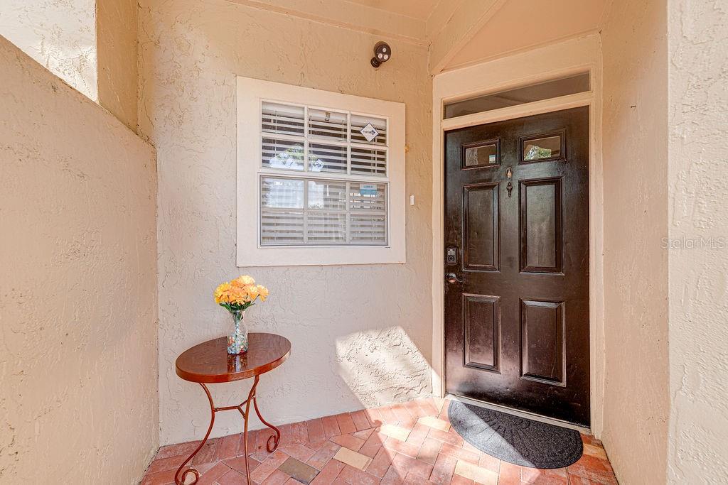 1545 FARRINDON CIR #1545 — photo 3
