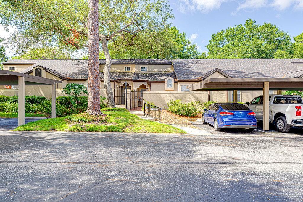 1545 FARRINDON CIR #1545 — photo 4