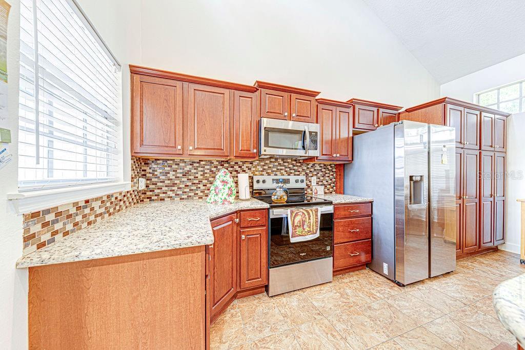 1545 FARRINDON CIR #1545 — photo 9