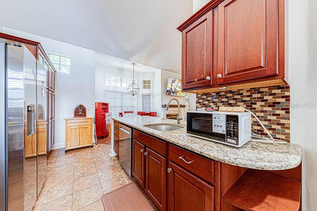 1545 FARRINDON CIR #1545 — photo 10
