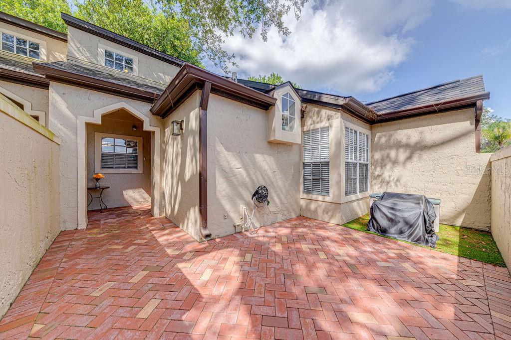 1545 FARRINDON CIR #1545