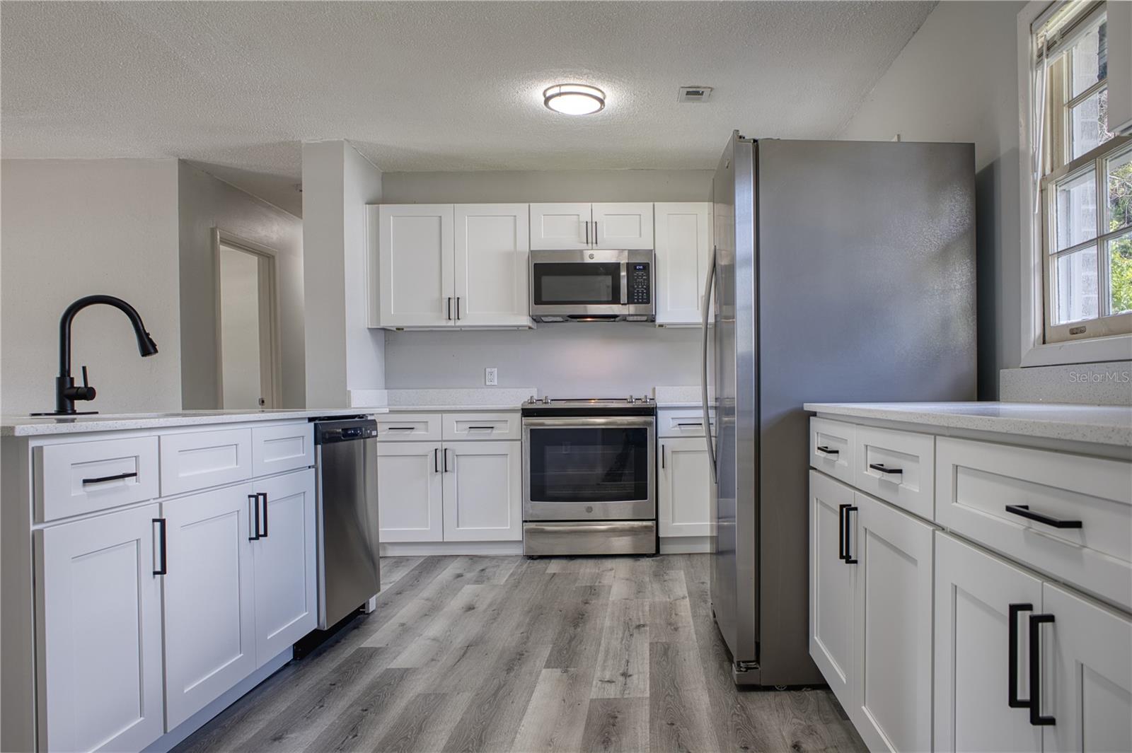 102 AMIGOS RD — photo 12