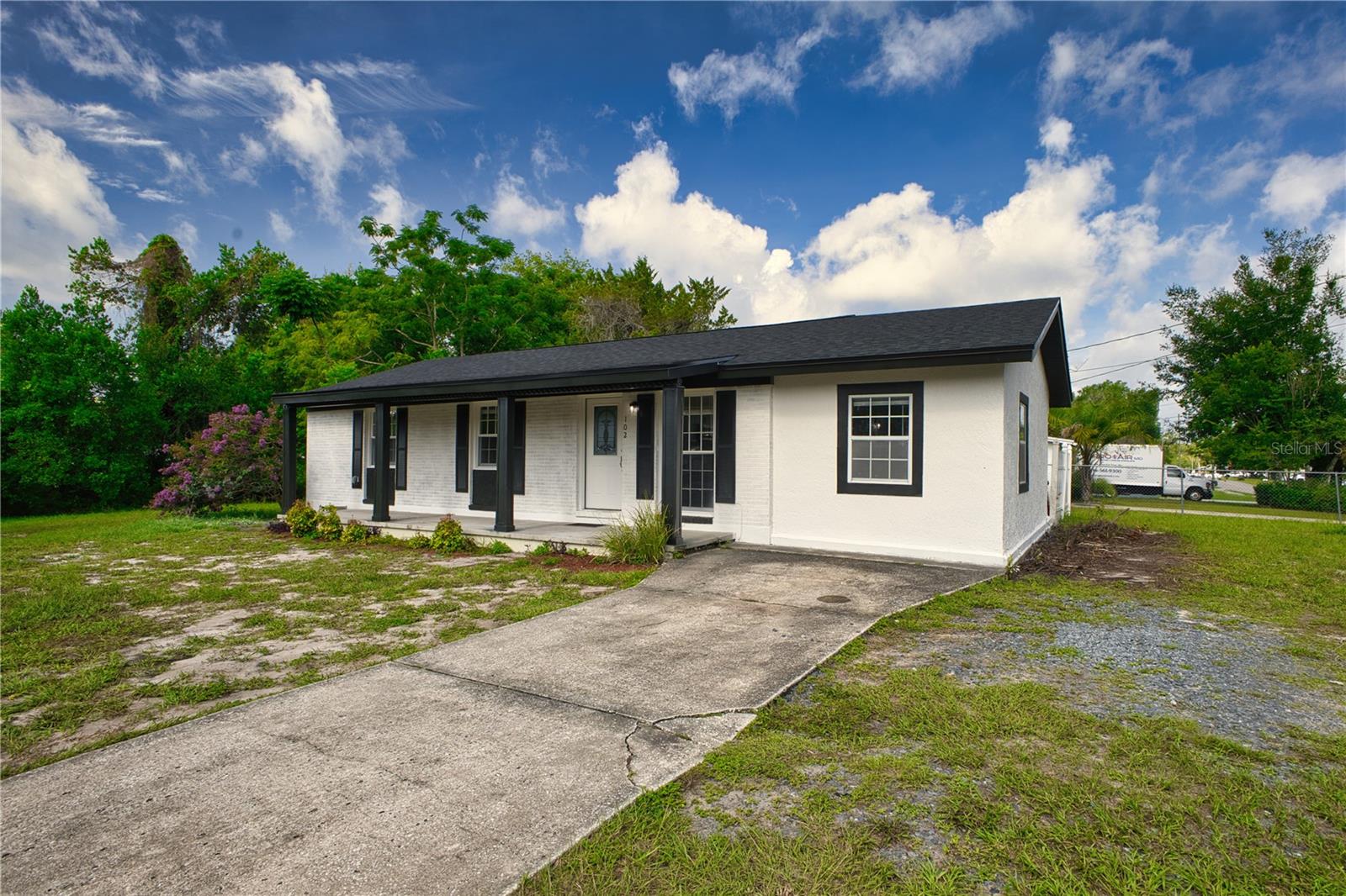 102 AMIGOS RD — photo 3