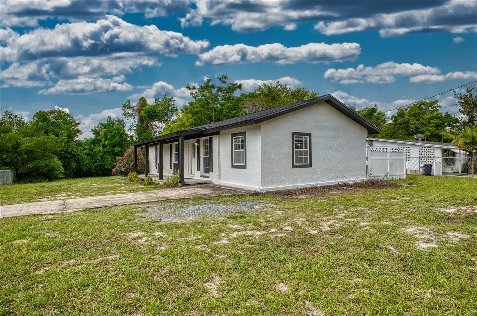 102 AMIGOS RD — photo 6