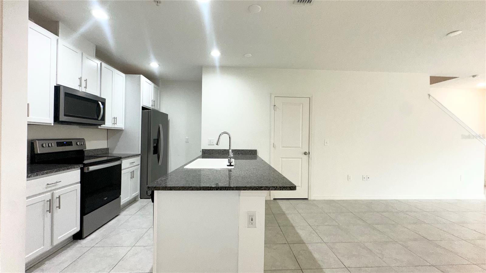 3805 HAMPTON CHASE LN — photo 5