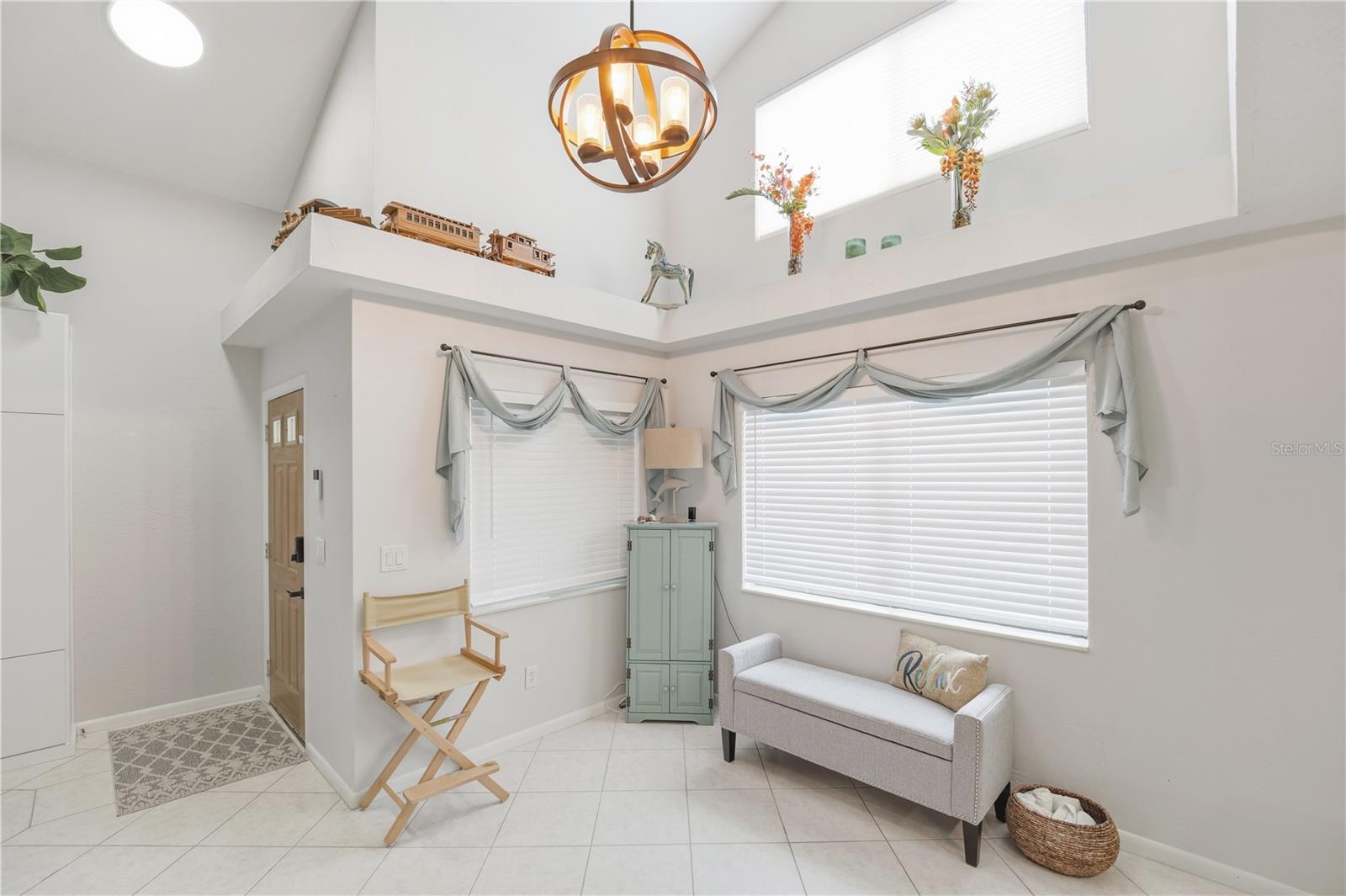 56 LAKE FOREST PL — photo 3
